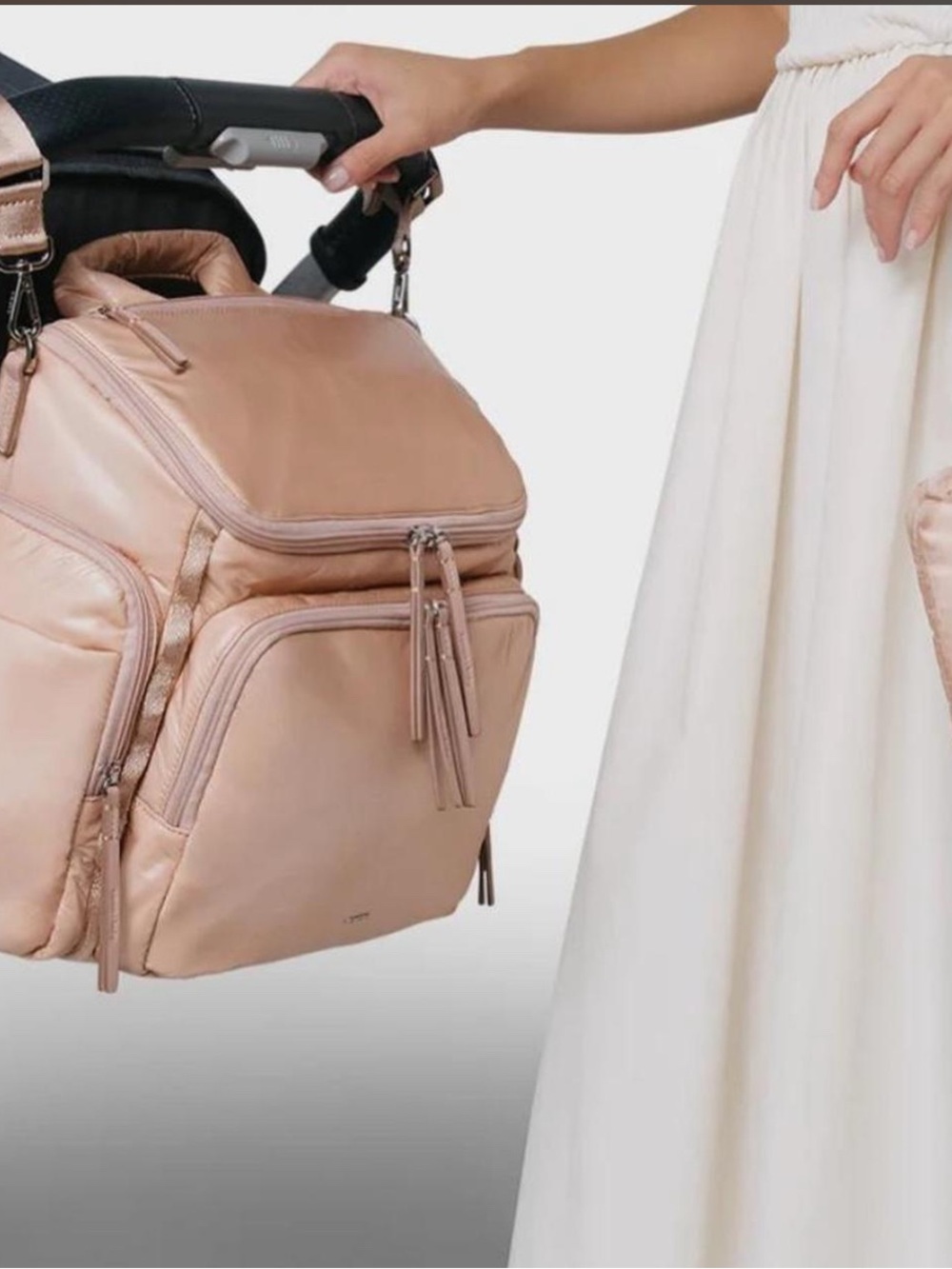 CARAA
NWOT- Baby Bag Medium in Blush Nylon
Retail price : $330 - Picture 6 of 8